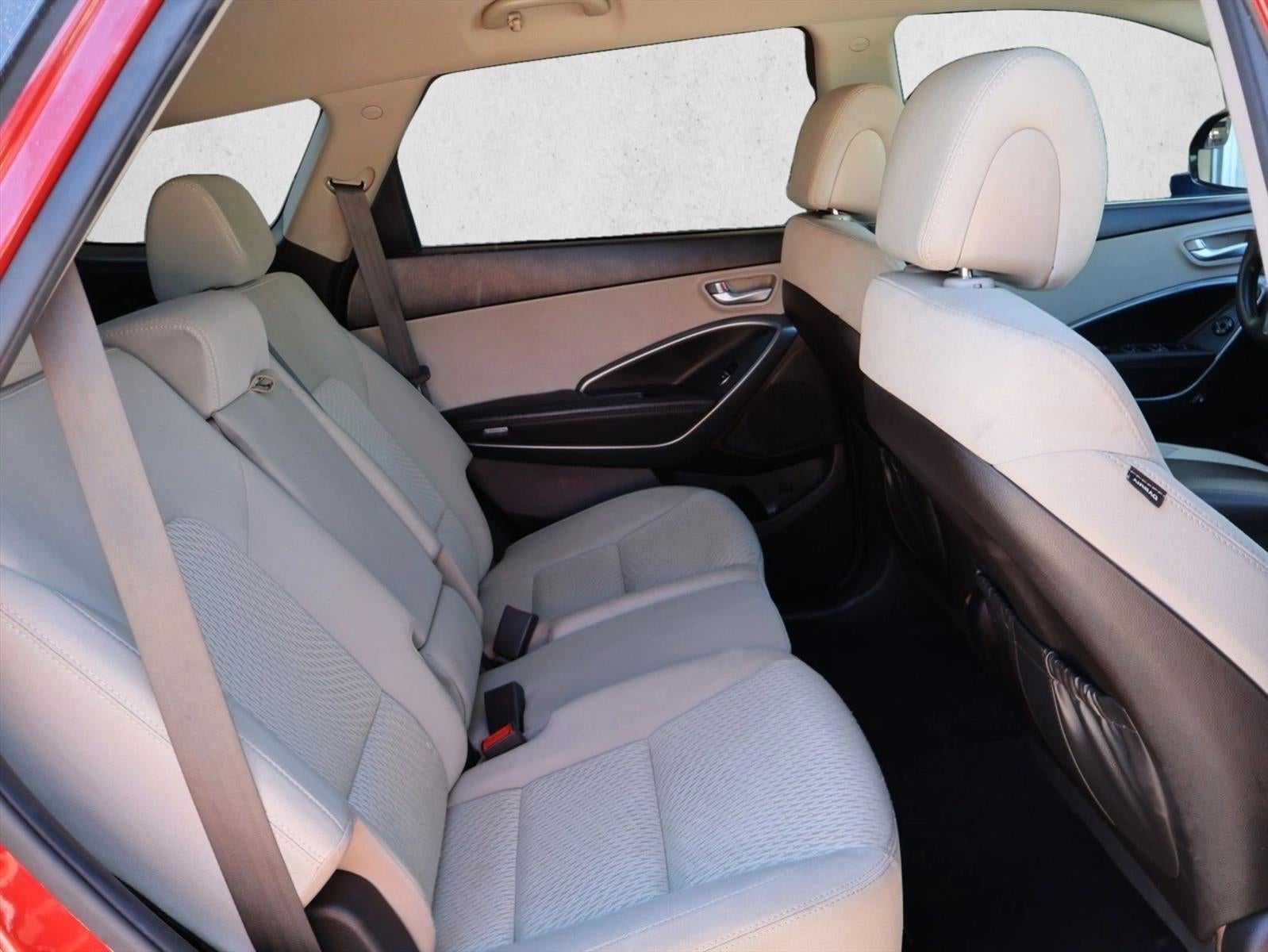 2018 Hyundai SANTA FE SE 3.3L Auto