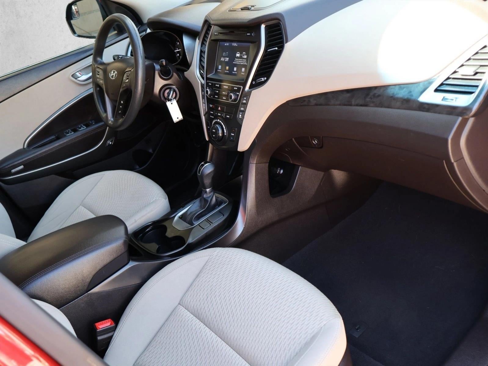2018 Hyundai SANTA FE SE 3.3L Auto