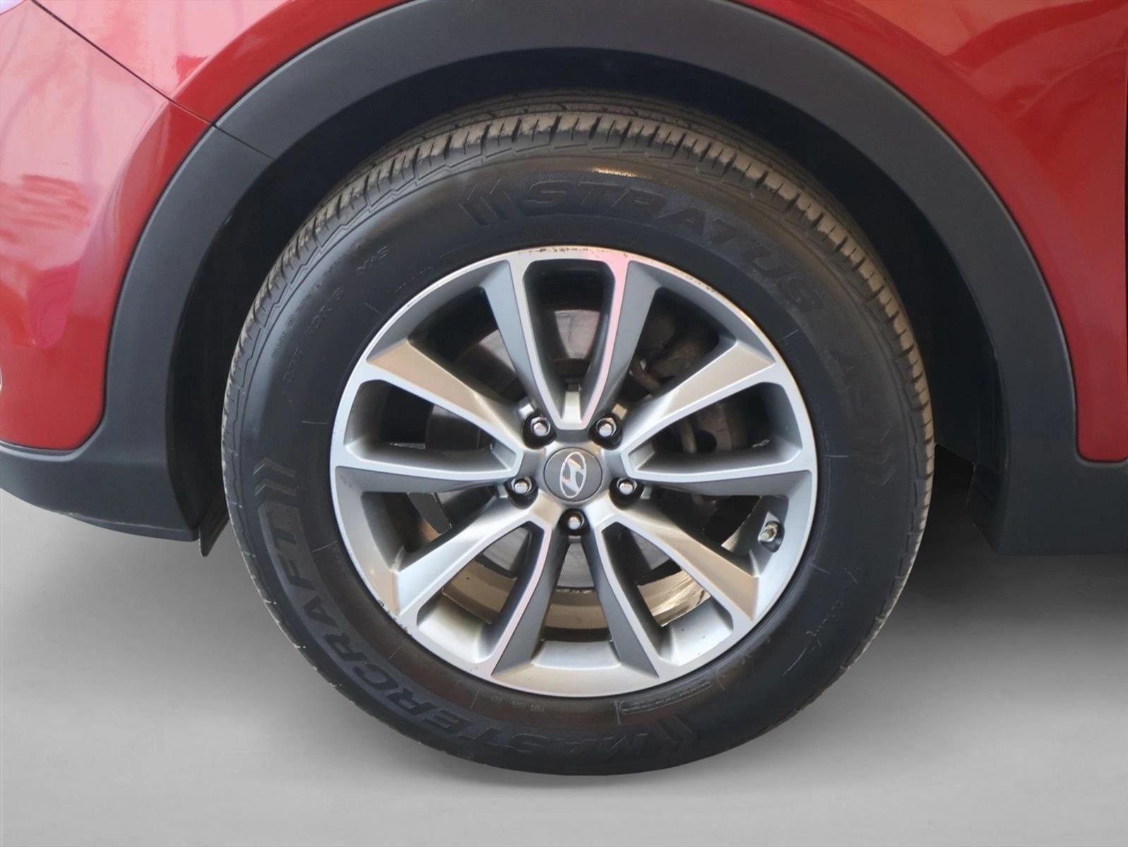 2018 Hyundai SANTA FE SE 3.3L Auto