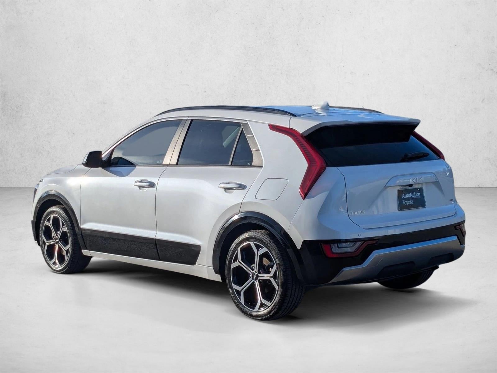 2023 Kia Niro SX Touring FWD