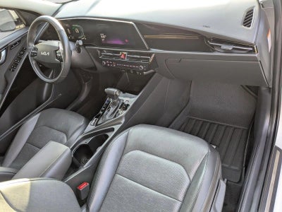 2023 Kia Niro SX Touring FWD