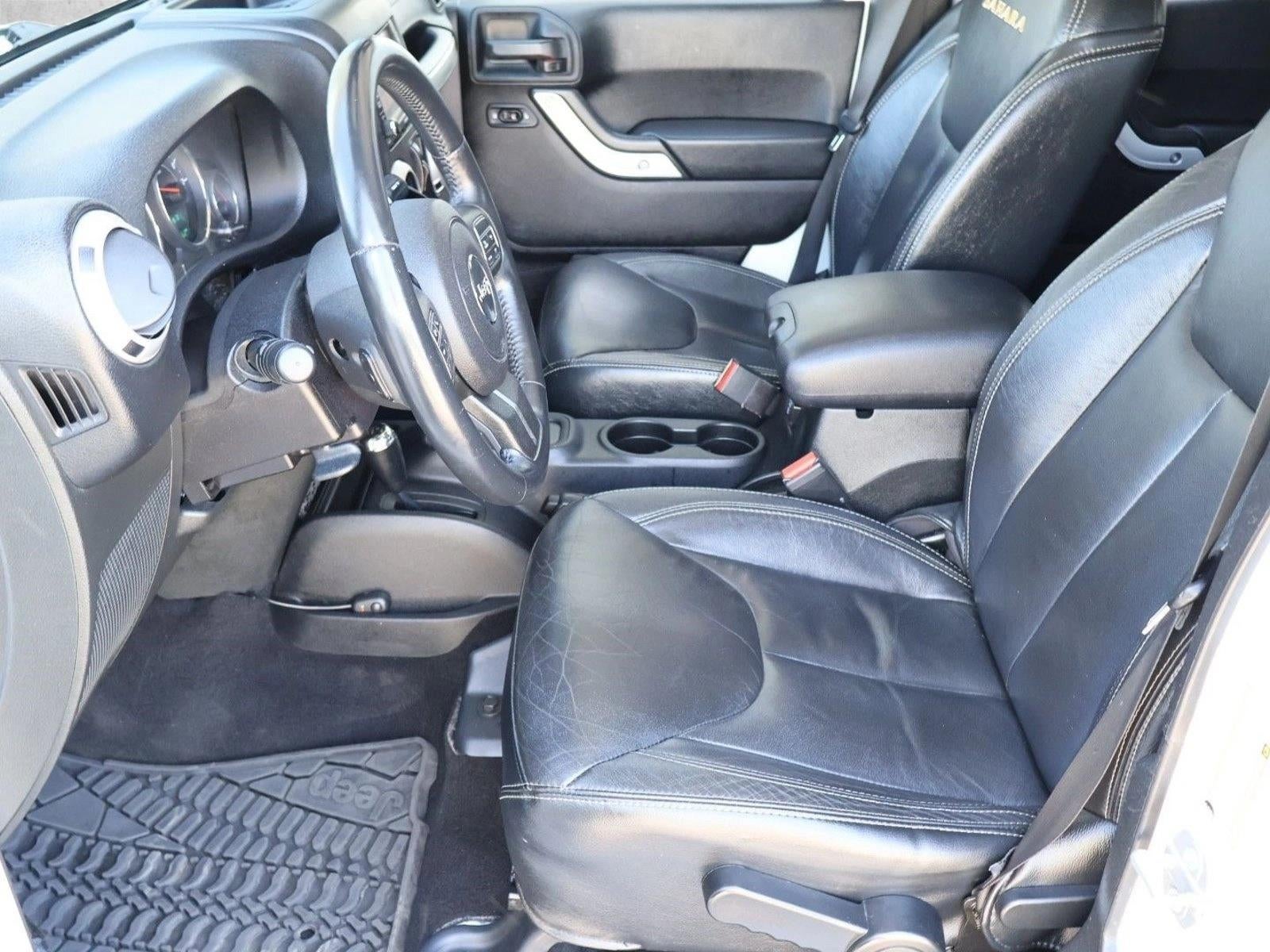 2015 Jeep Wrangler Unlimited 4WD 4dr Sahara