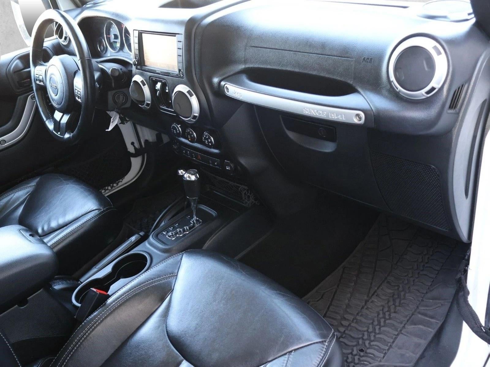 2015 Jeep Wrangler Unlimited 4WD 4dr Sahara