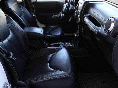 2015 Jeep Wrangler Unlimited 4WD 4dr Sahara