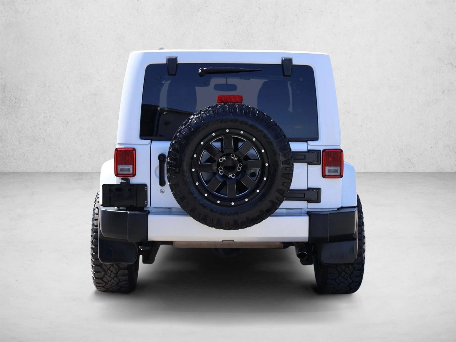 2015 Jeep Wrangler Unlimited 4WD 4dr Sahara