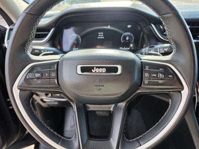 2023 Jeep Grand Cherokee L Laredo 4x2
