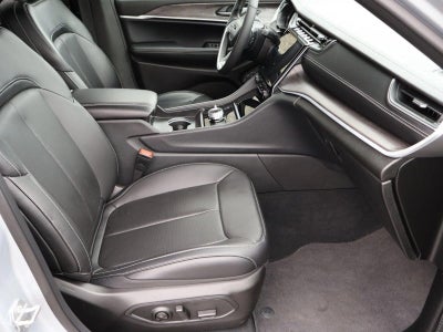 2025 Jeep Grand Cherokee L Limited 4x4