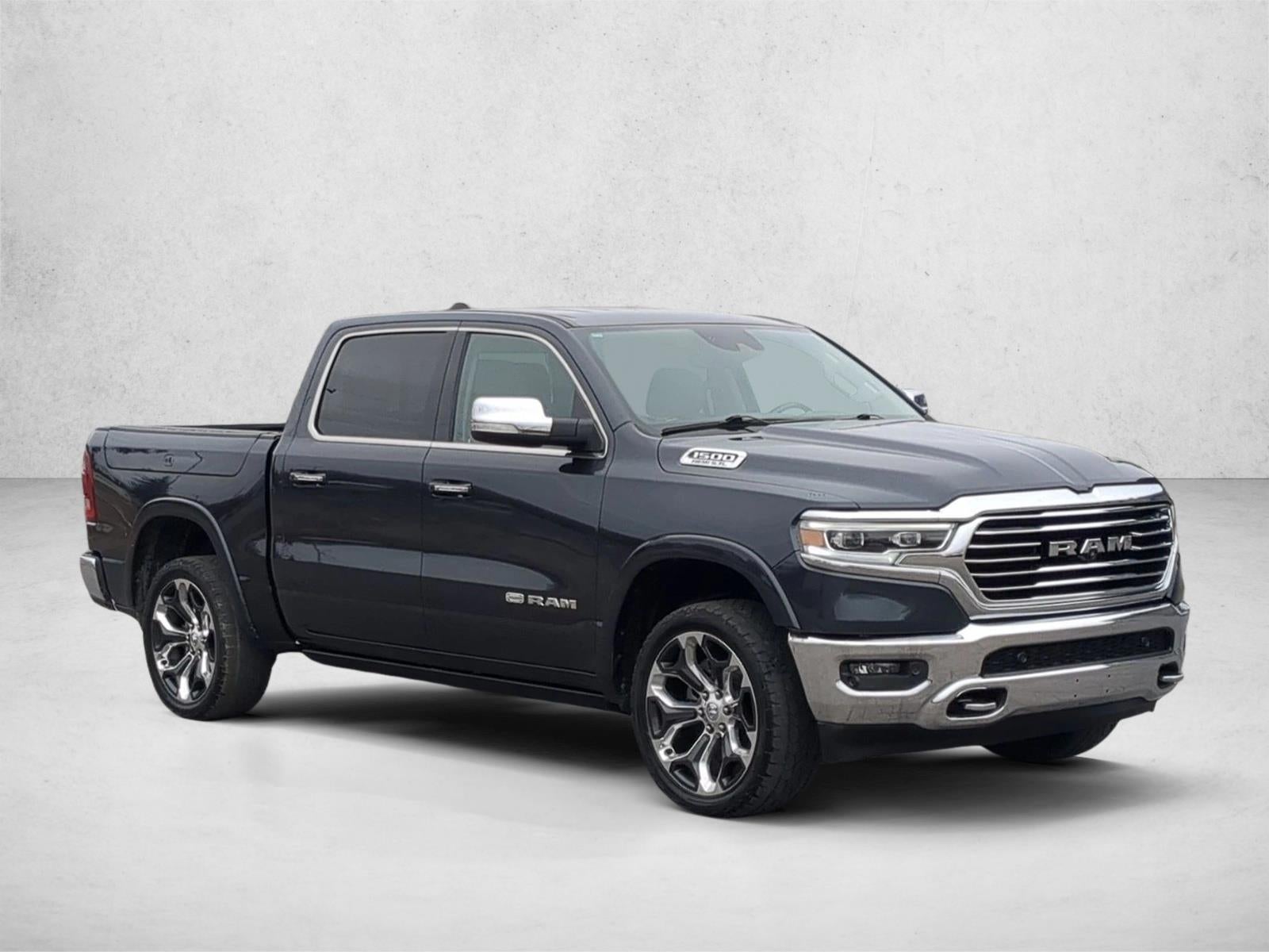 2019 RAM 1500 Longhorn 4x4 Crew Cab 5'7" Box