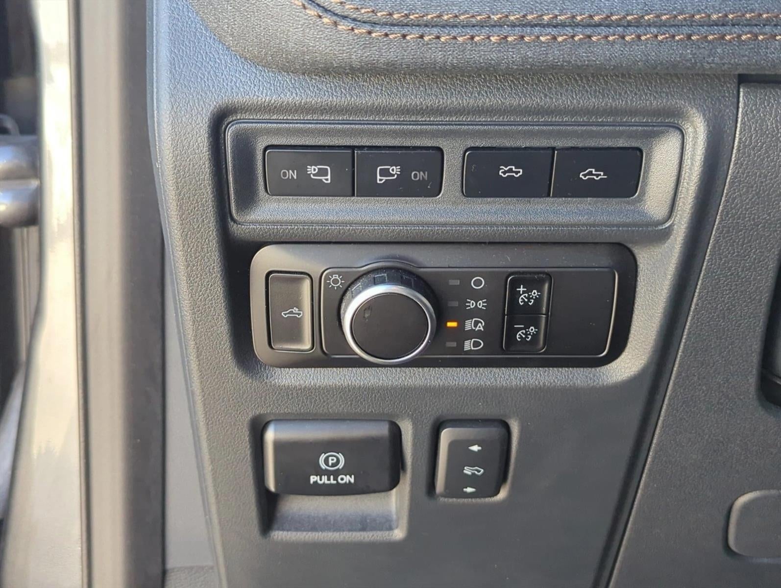 2023 Ford F-150 Lightning LARIAT 4WD SuperCrew 5.5' Box