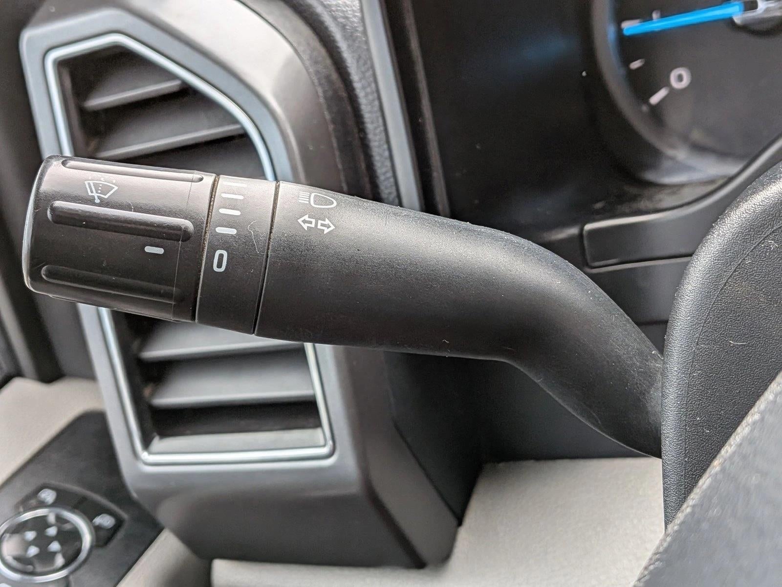 2020 Ford Super Duty F-350 SRW XLT 4WD Crew Cab 6.75' Box