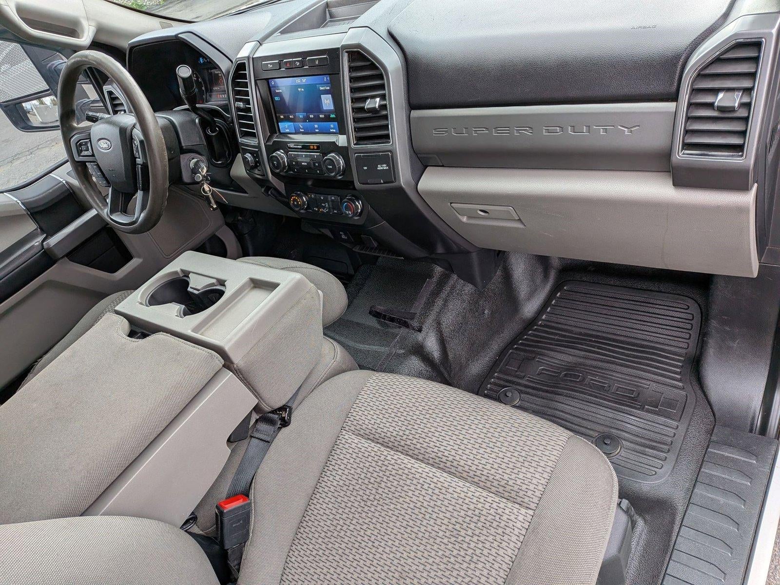 2020 Ford Super Duty F-350 SRW XLT 4WD Crew Cab 6.75' Box