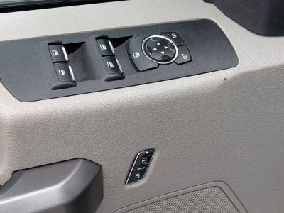 2020 Ford Super Duty F-350 SRW XLT 4WD Crew Cab 6.75' Box