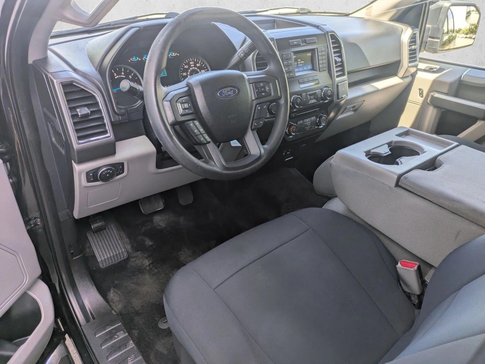 2015 Ford F-150 4WD SuperCrew 5-1/2 Ft Box XLT