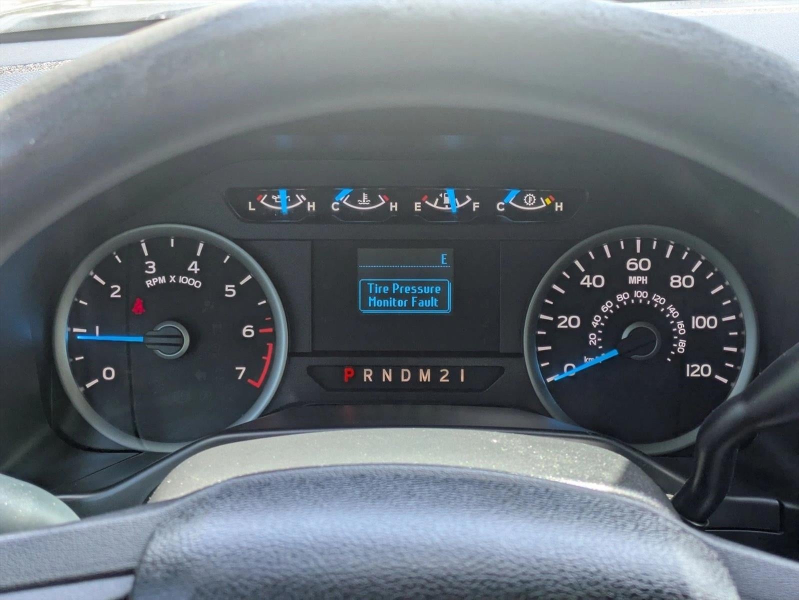 2015 Ford F-150 4WD SuperCrew 5-1/2 Ft Box XLT