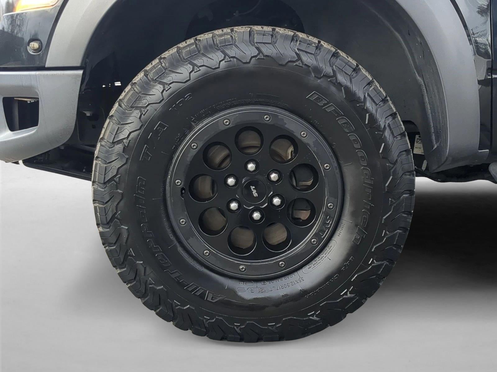 2014 Ford F-150 4WD SuperCrew 5-1/2 Ft Box SVT Raptor