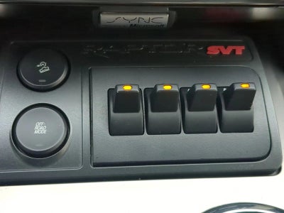 2014 Ford F-150 4WD SuperCrew 5-1/2 Ft Box SVT Raptor