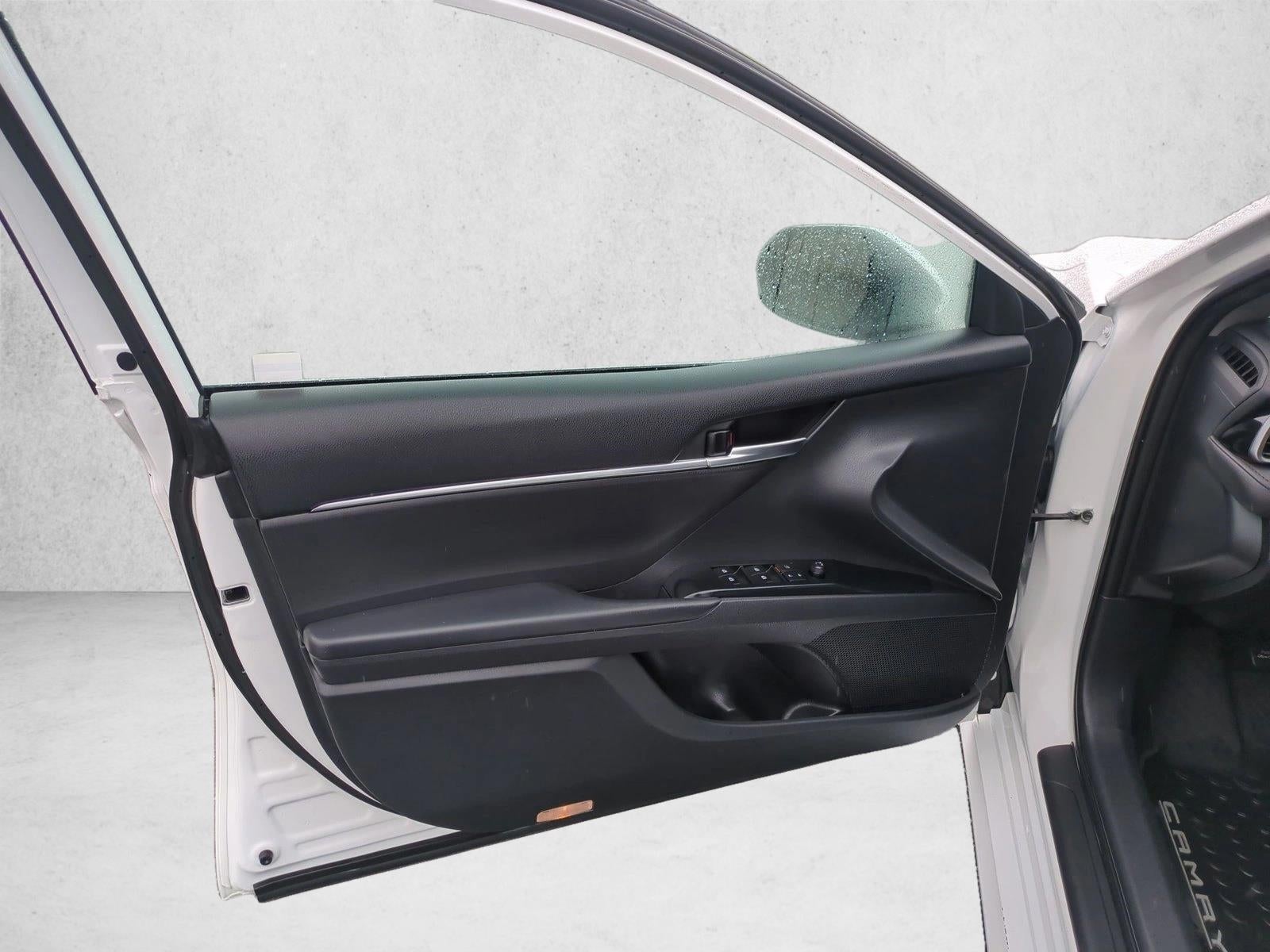 2019 Toyota Camry LE Auto (SE)