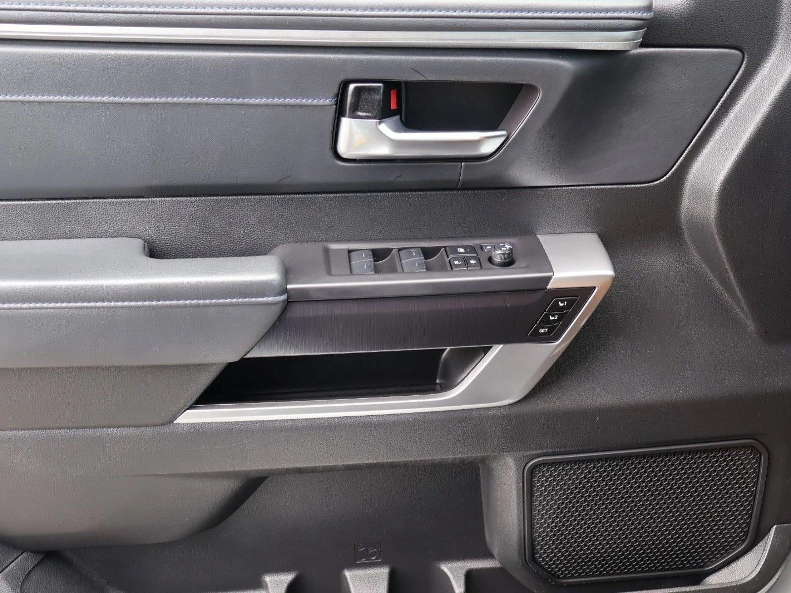 2023 Toyota Tundra 4WD 4WD Platinum CrewMax 5.5' Bed (Natl)