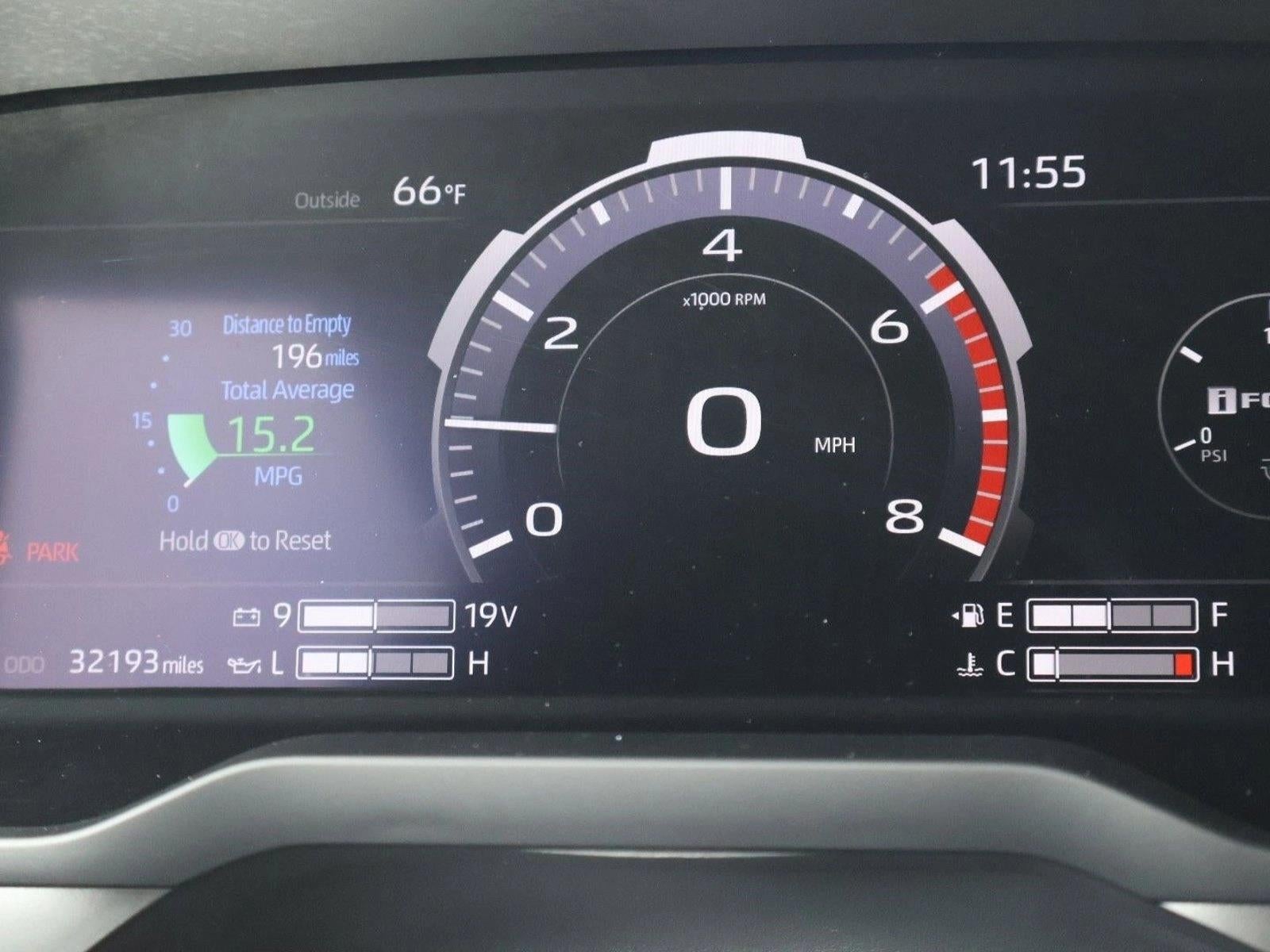2023 Toyota Tundra 4WD 4WD Platinum CrewMax 5.5' Bed (Natl)