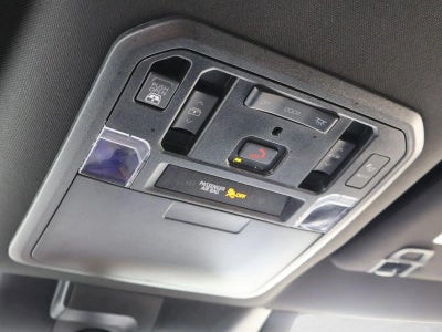 2023 Toyota Tundra 4WD 4WD Platinum CrewMax 5.5' Bed (Natl)