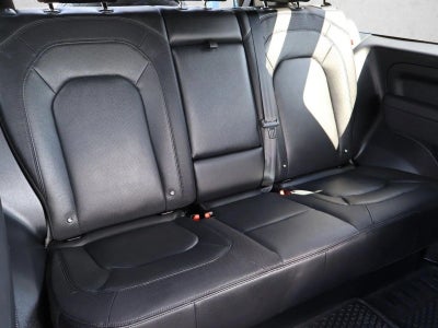 2023 Land Rover Defender 90 X-Dynamic SE AWD