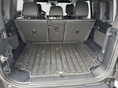 2024 Land Rover Defender 110 P400 X-Dynamic SE