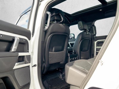 2024 Land Rover Defender 110 P400 X-Dynamic SE