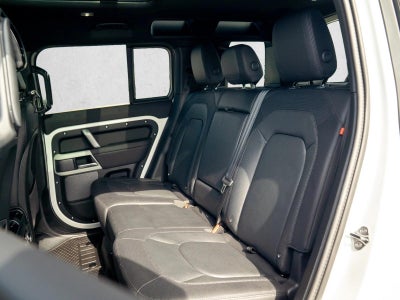 2024 Land Rover Defender 110 P400 X-Dynamic SE