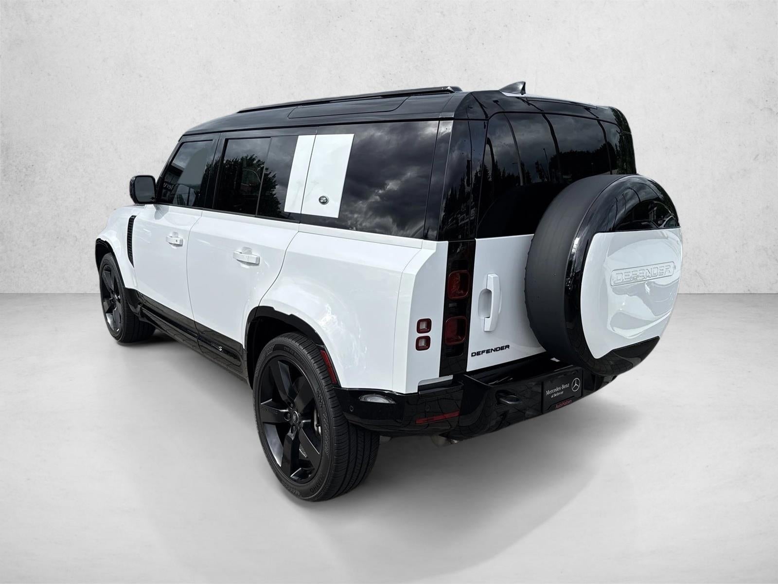 2024 Land Rover Defender 110 P400 X-Dynamic SE