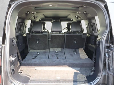 2024 Land Rover Defender 130 P400 X-Dynamic SE
