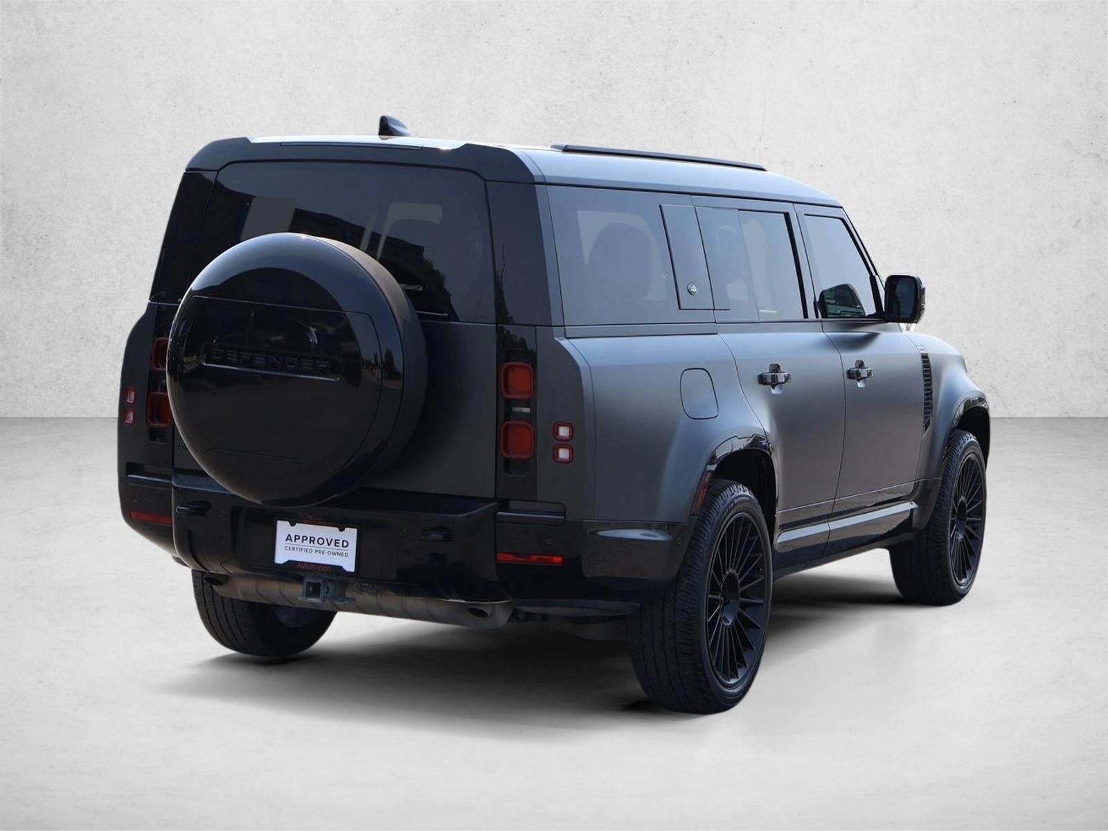 2024 Land Rover Defender 130 P400 X-Dynamic SE