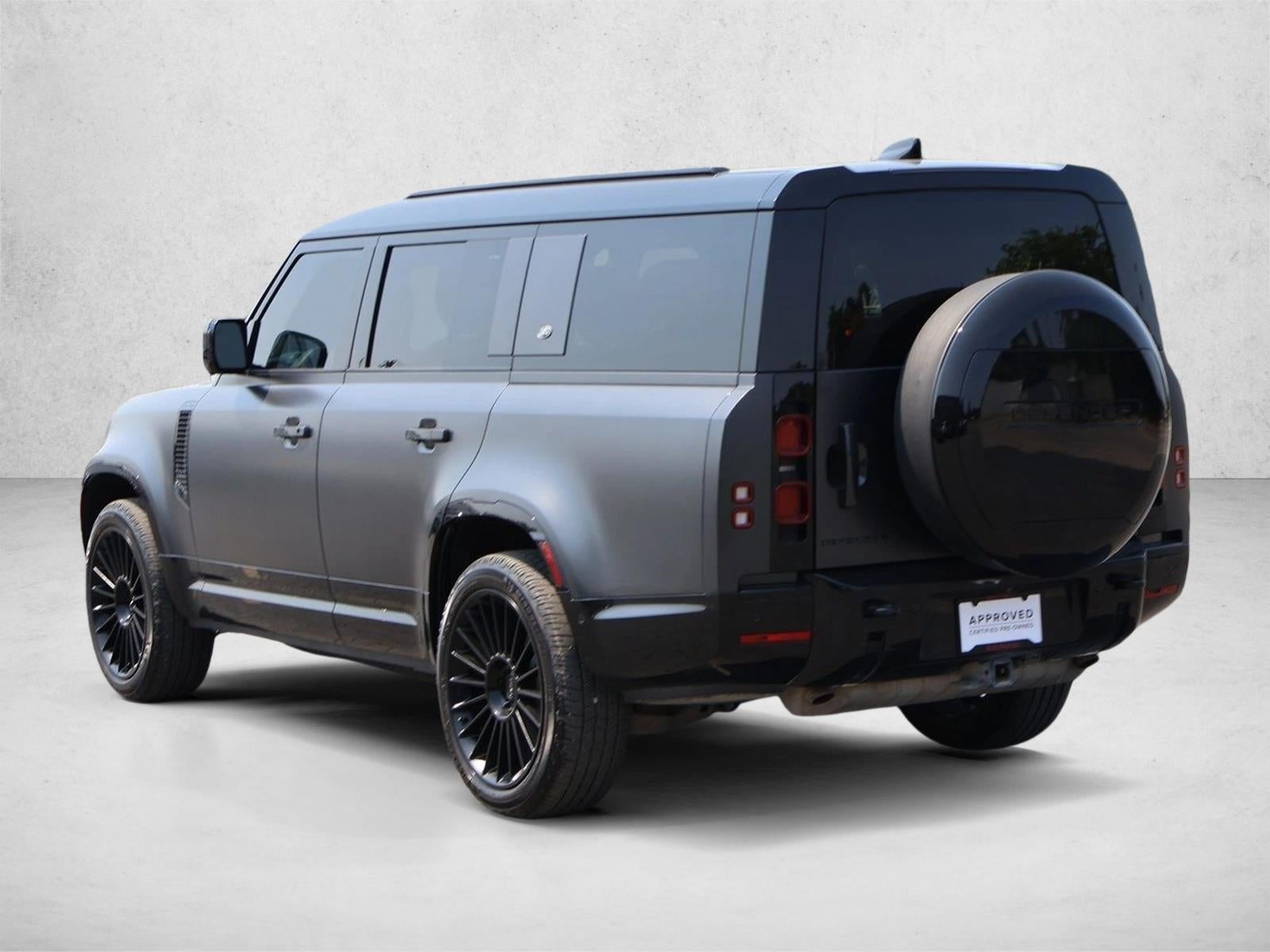 2024 Land Rover Defender 130 P400 X-Dynamic SE