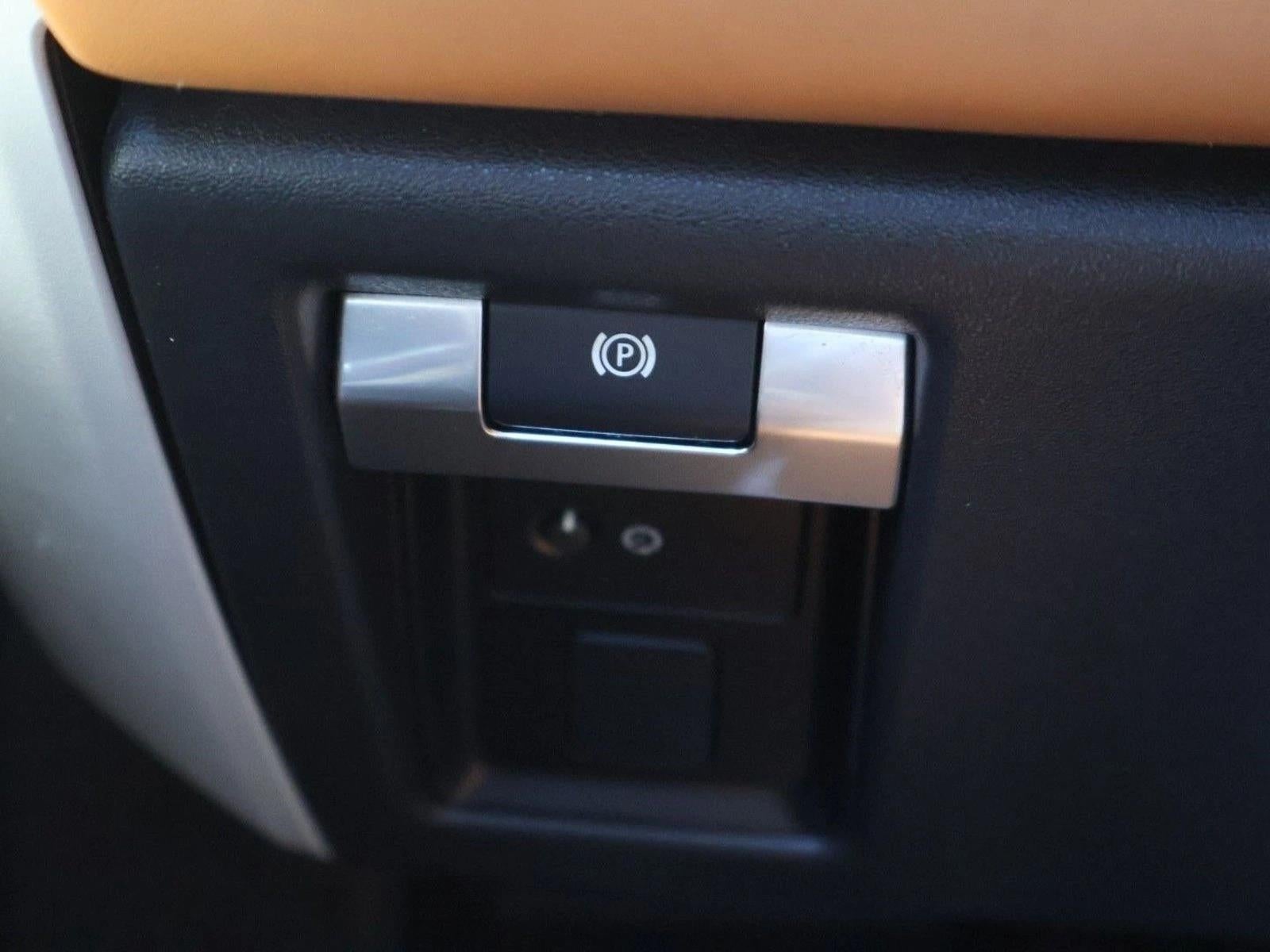 2023 Land Rover Defender 130 First Edition AWD