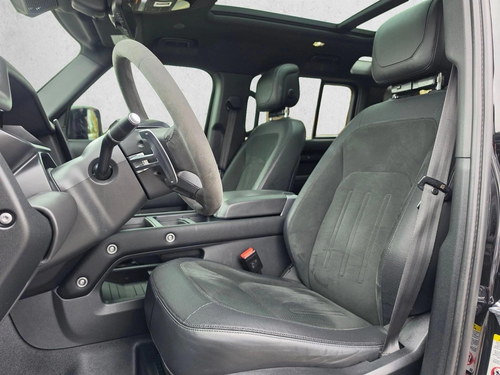 2023 Land Rover Defender 110 V8 AWD