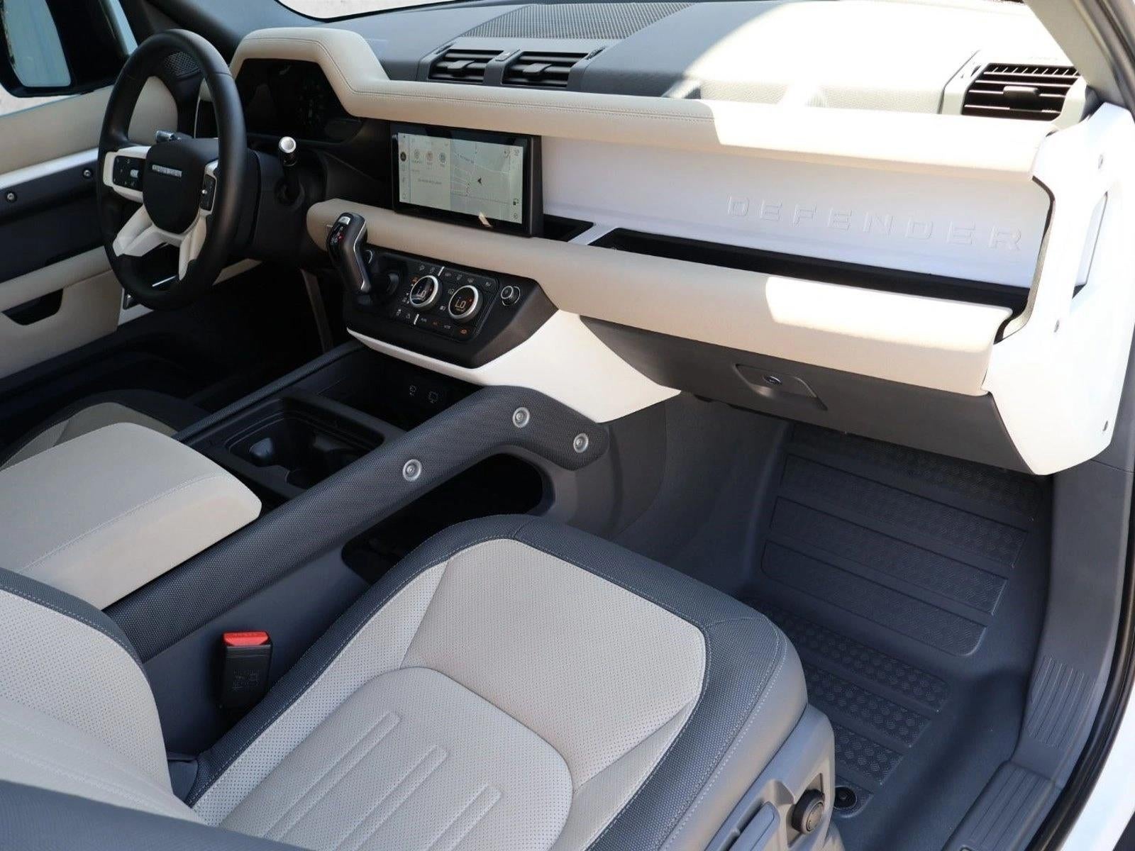 2022 Land Rover Defender 90 X-Dynamic S AWD