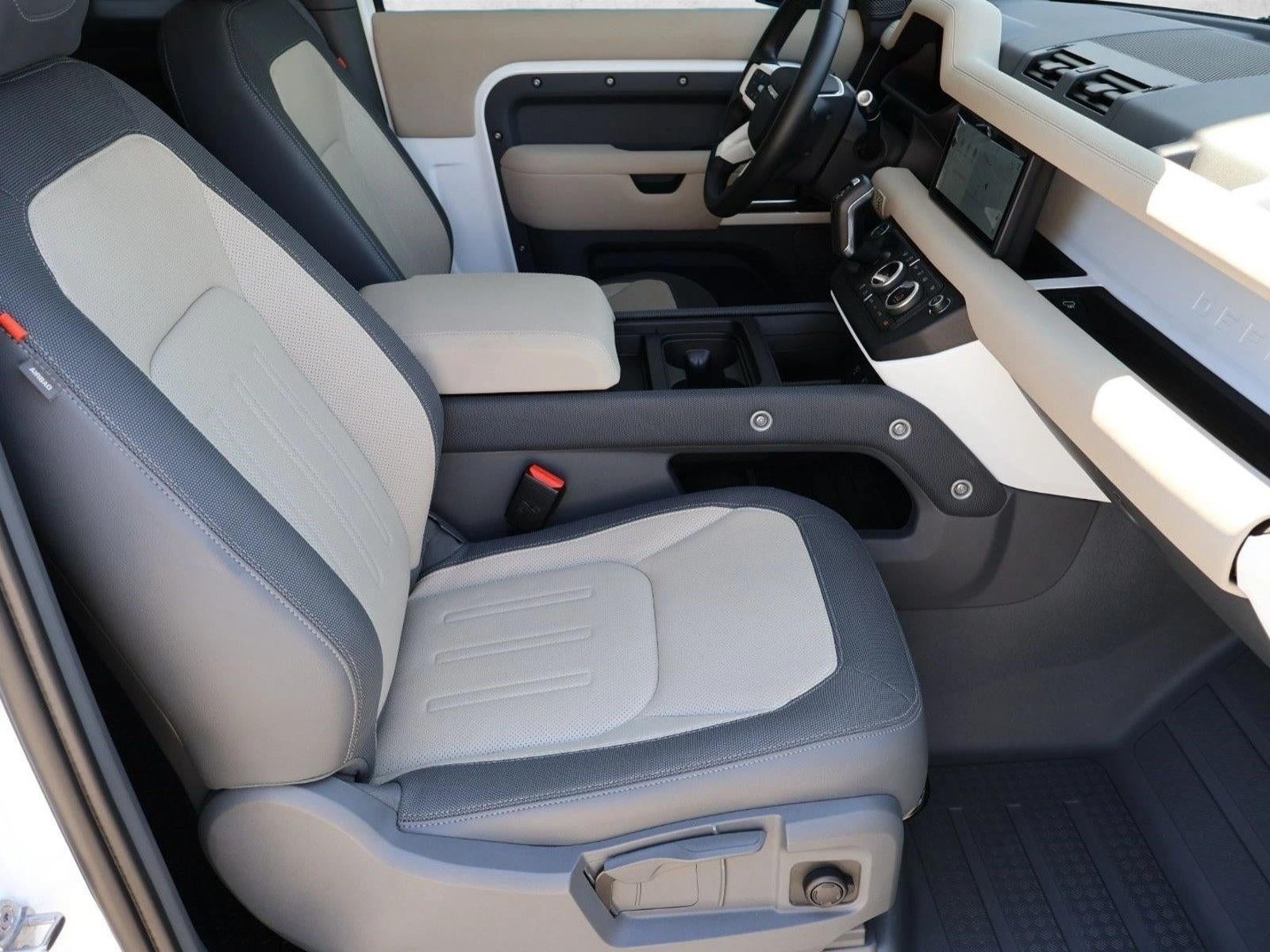 2022 Land Rover Defender 90 X-Dynamic S AWD