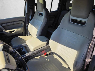 2025 Land Rover Defender 110 P635 OCTA Edition One
