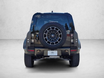 2025 Land Rover Defender 110 P635 OCTA Edition One