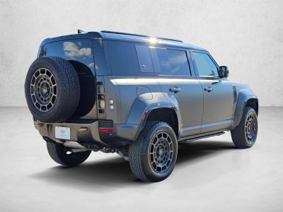 2025 Land Rover Defender 110 P635 OCTA Edition One