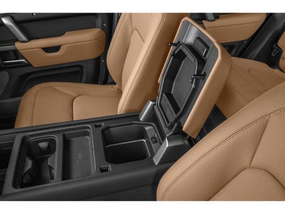 2025 Land Rover Defender 110 P635 OCTA Edition One