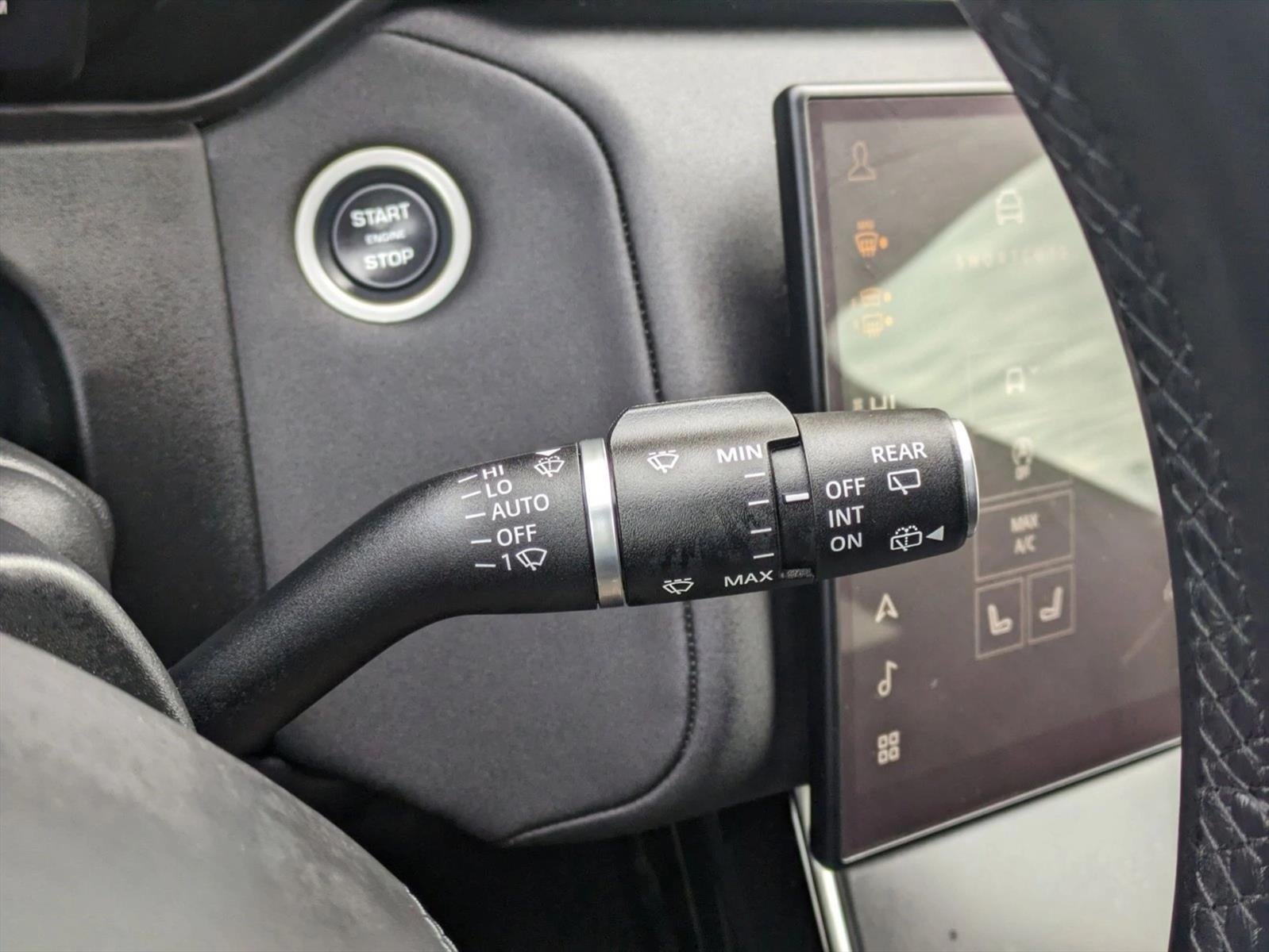 2025 Land Rover Range Rover Velar P250 Dynamic SE