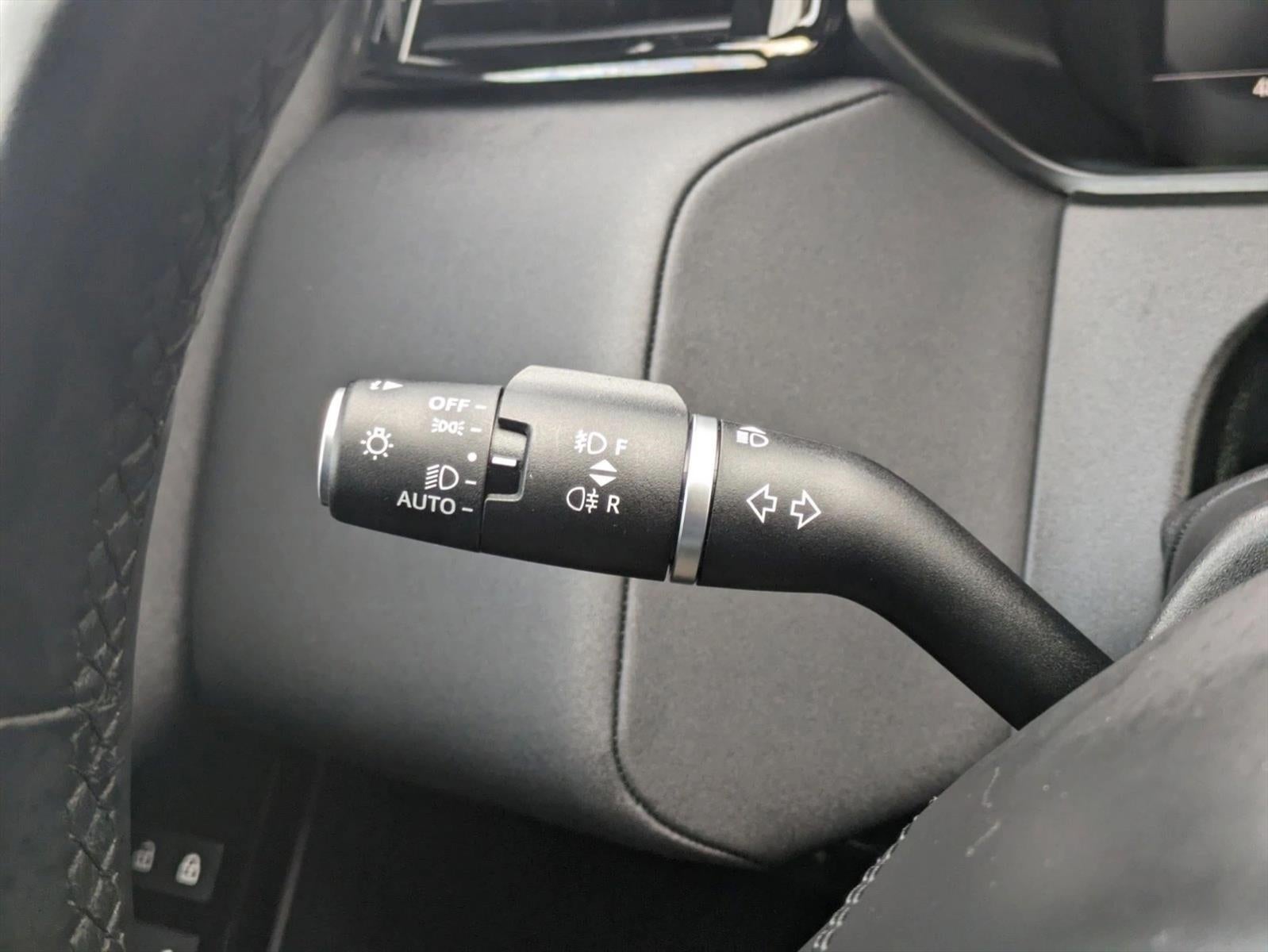 2025 Land Rover Range Rover Velar P250 Dynamic SE