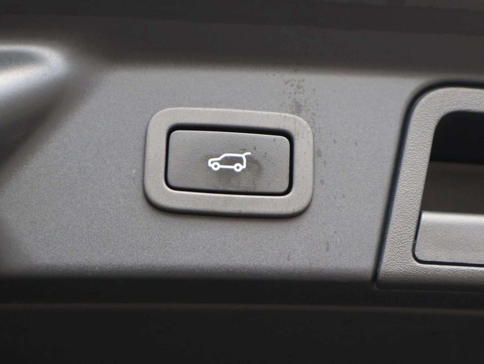 2020 Land Rover Range Rover Velar P380 R-Dynamic HSE