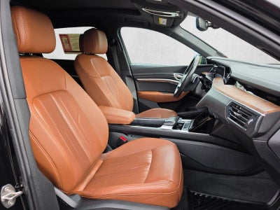 2022 Audi e-tron Premium quattro