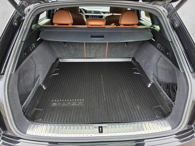 2022 Audi e-tron Premium quattro