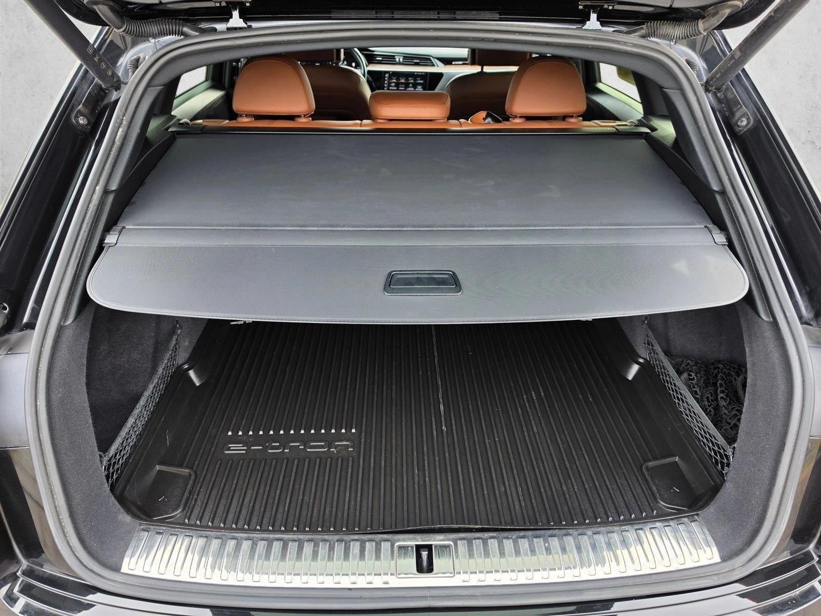2022 Audi e-tron Premium quattro