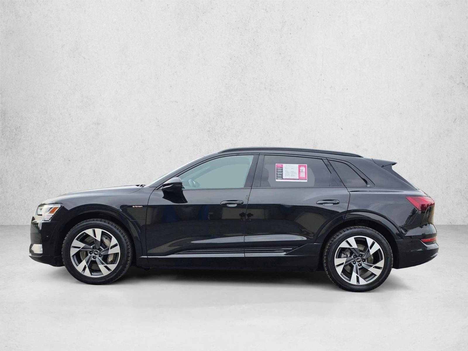 2022 Audi e-tron Premium quattro