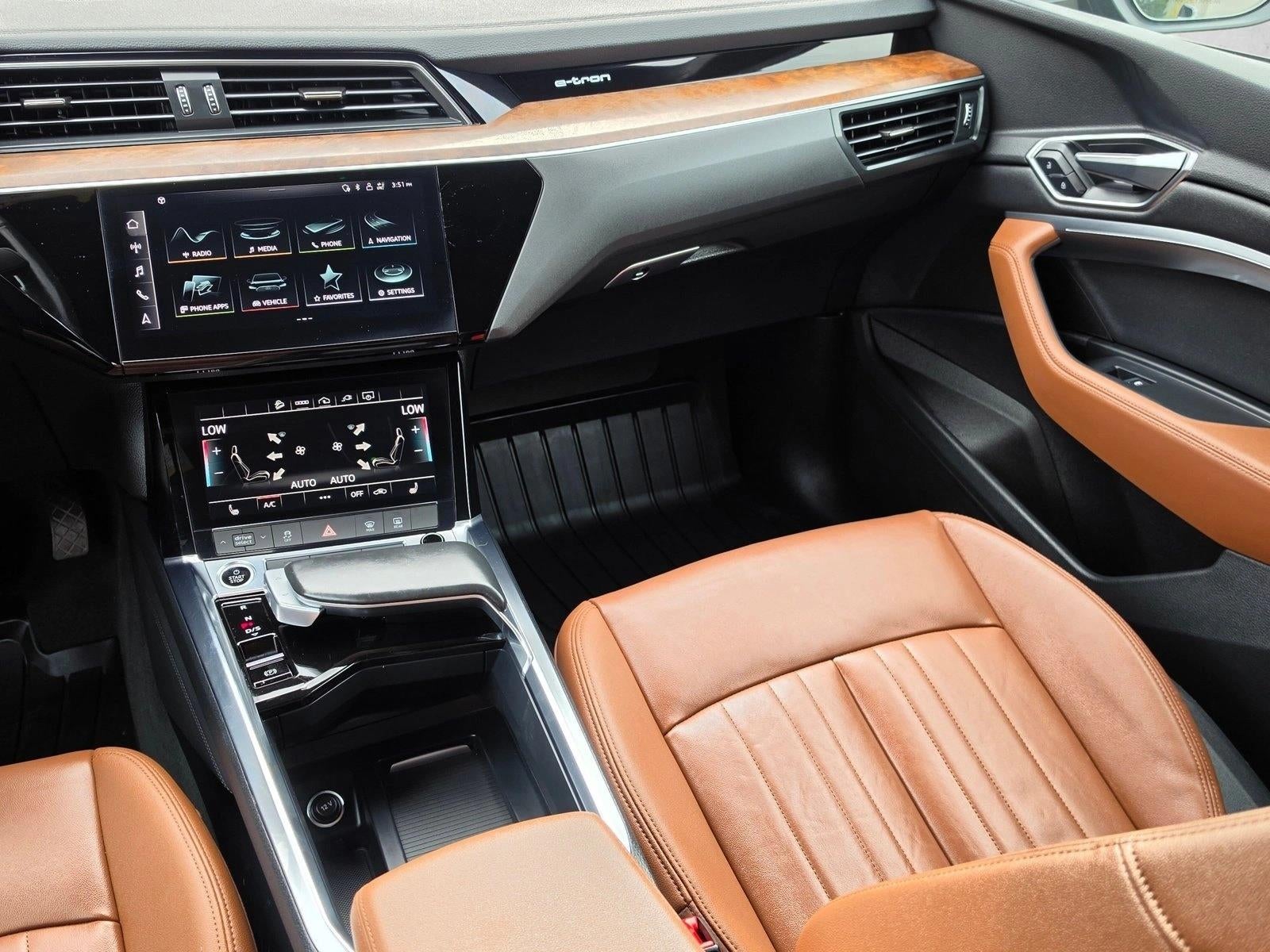 2022 Audi e-tron Premium quattro