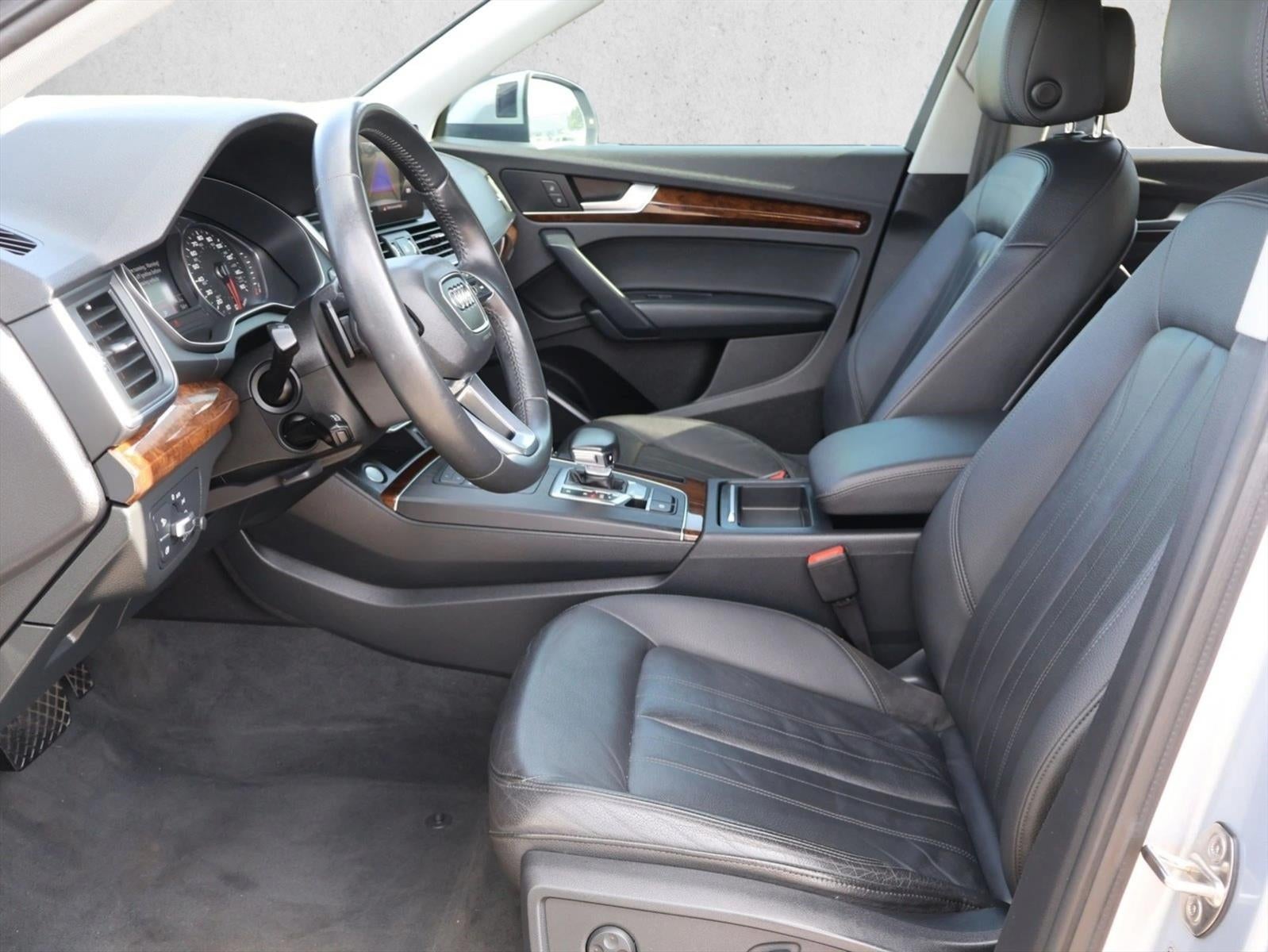2020 Audi Q5 Premium 45 TFSI quattro