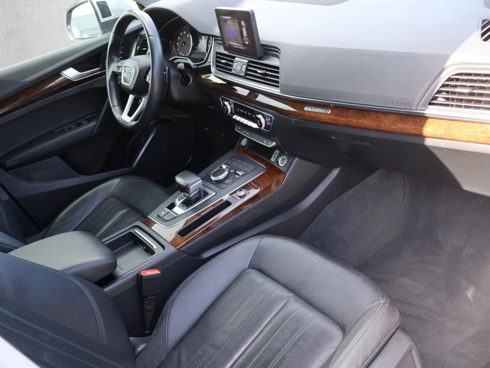 2020 Audi Q5 Premium 45 TFSI quattro